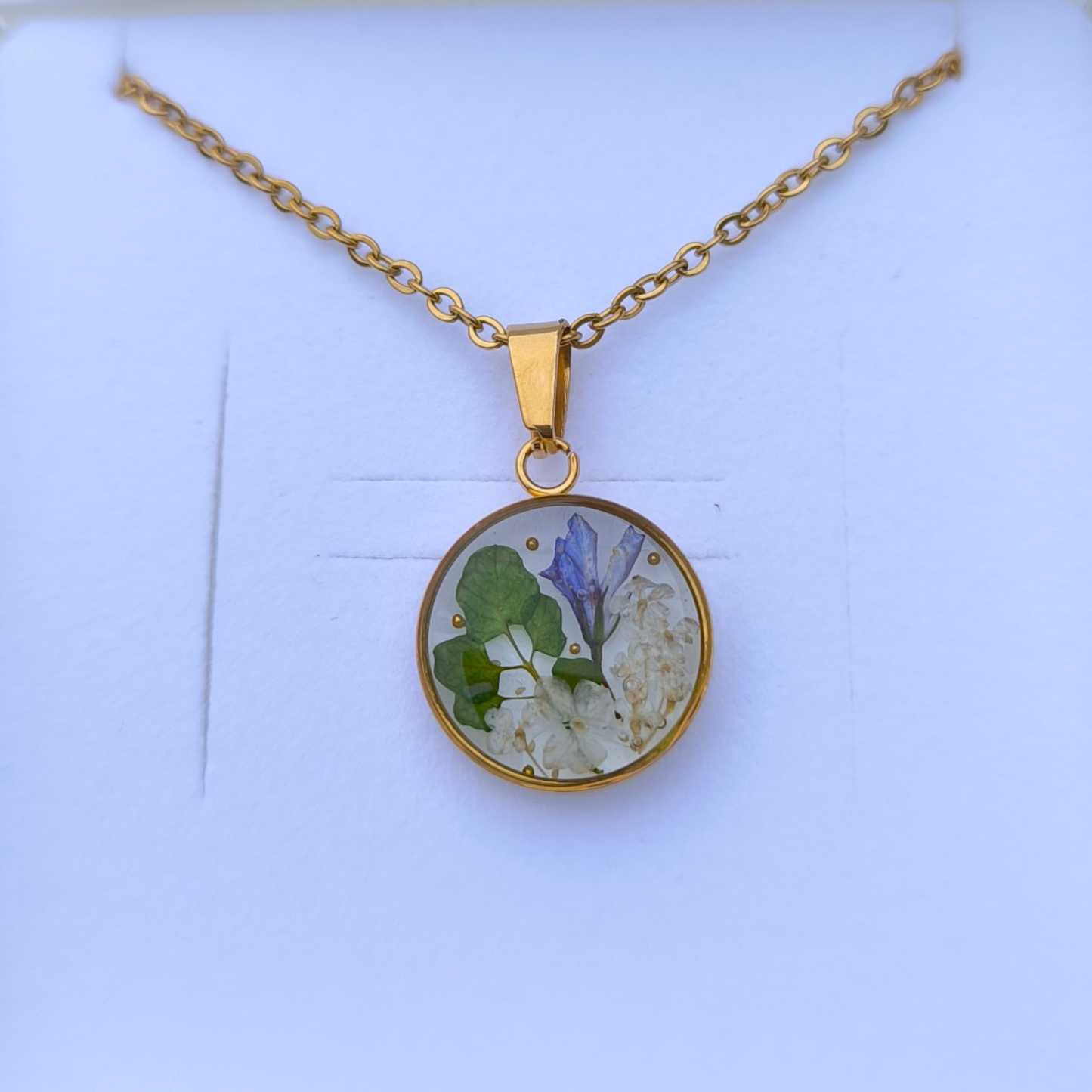 HANDMADE NECKLACE