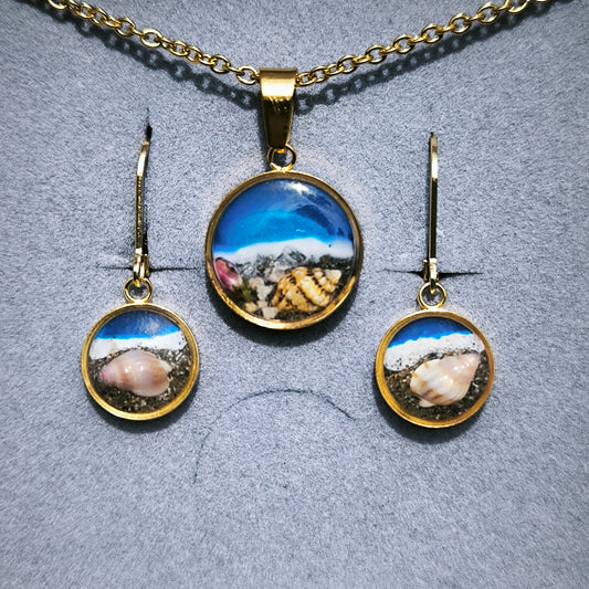 HANDMADE NECKLACE AND EARRINGS