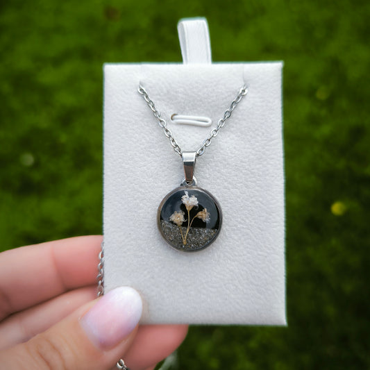HANDMADE NECKLACE